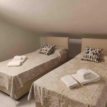 Casa Marco Aurelio Al Mare Marina di Massa