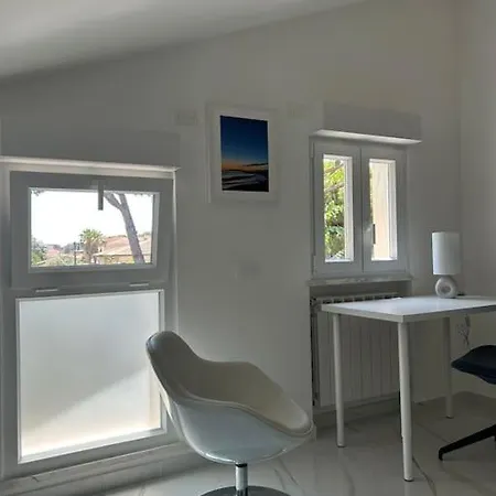 Casa Marco Aurelio Al Mare Apartment Marina di Massa